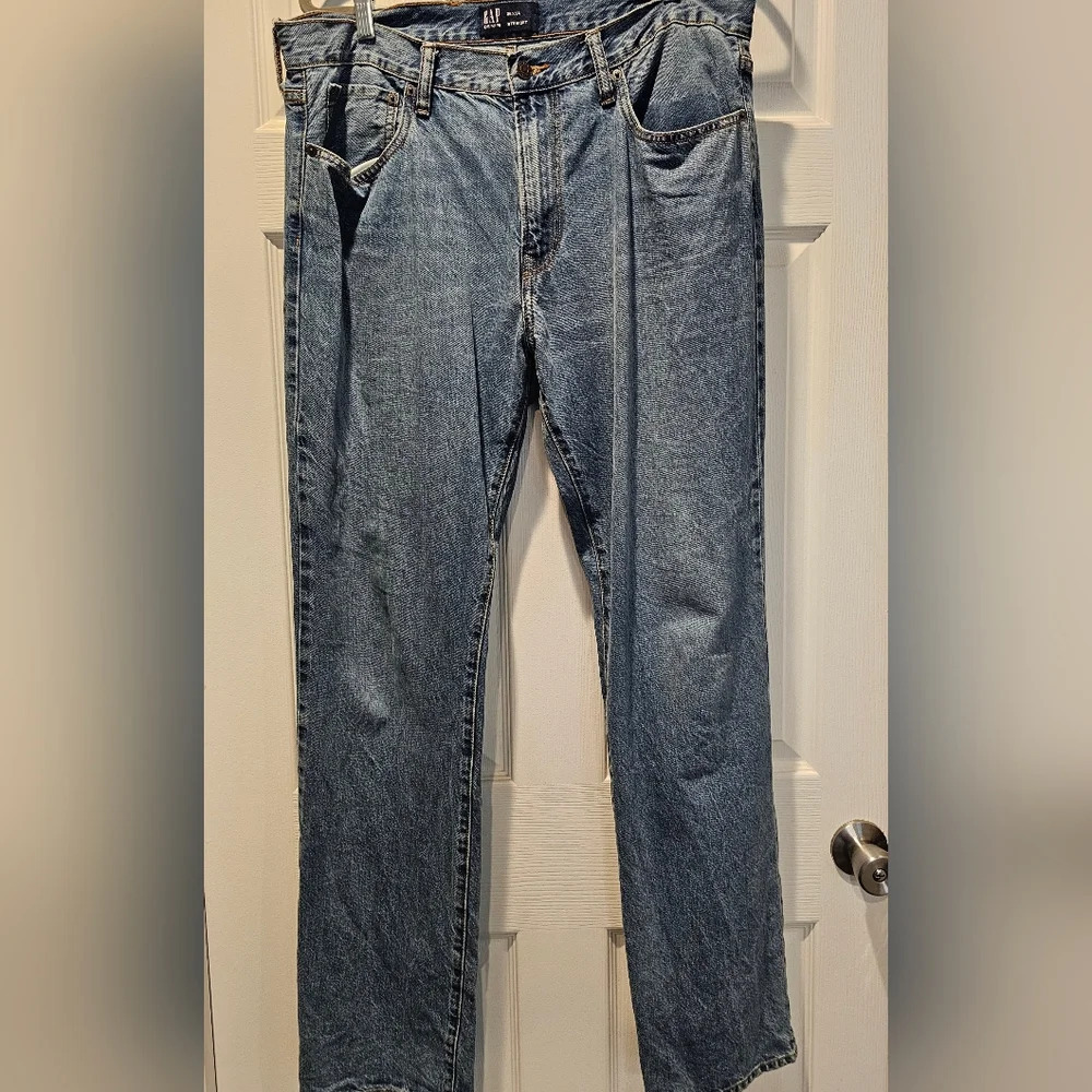 Gap Men's Size 36 Straight Leg Denim Blue jeans